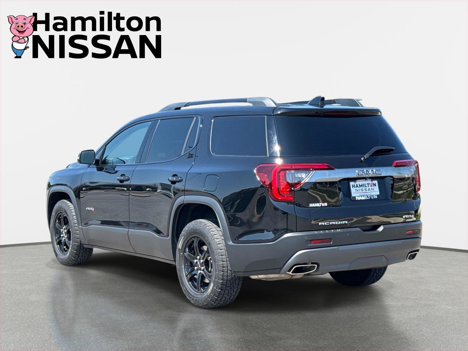 Used 2023 GMC Acadia AT4 w/ Technology Package AWD/4WD image 4