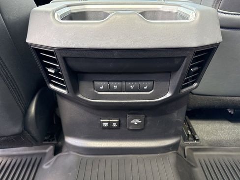 Used 2025 Toyota Tundra Platinum AWD/4WD image 14