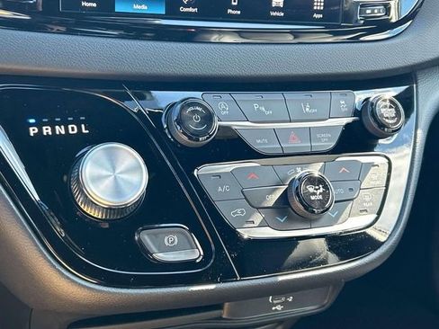 New 2026 Chrysler Voyager LX image 30