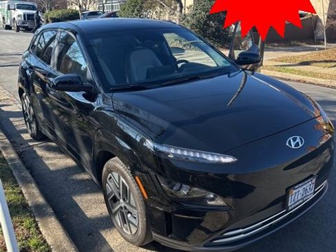 Certified 2023 Hyundai Kona SE w/ Cargo Package image 1