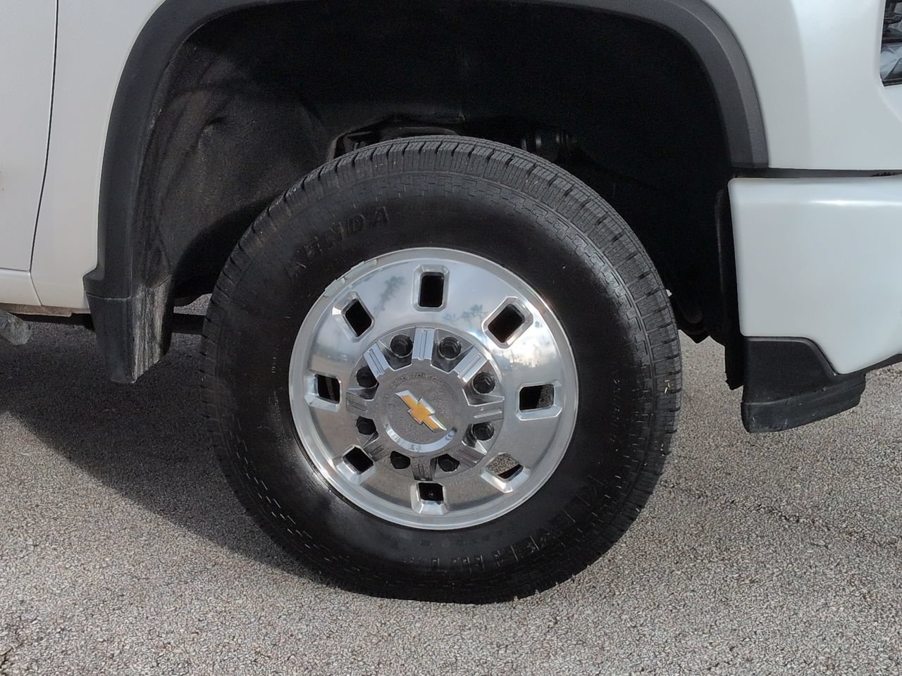 Used 2024 Chevrolet Silverado 3500 High Country w/ High Country Premium Package AWD/4WD image 10
