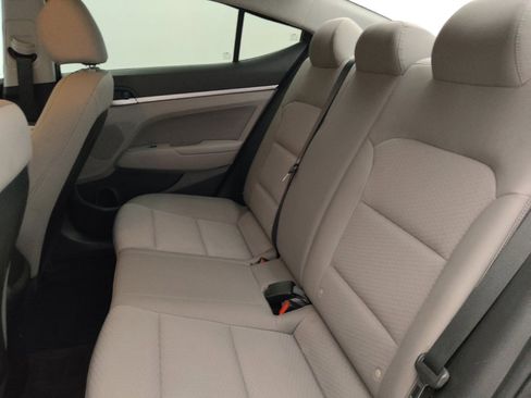 Used 2020 Hyundai Elantra SEL FWD image 18