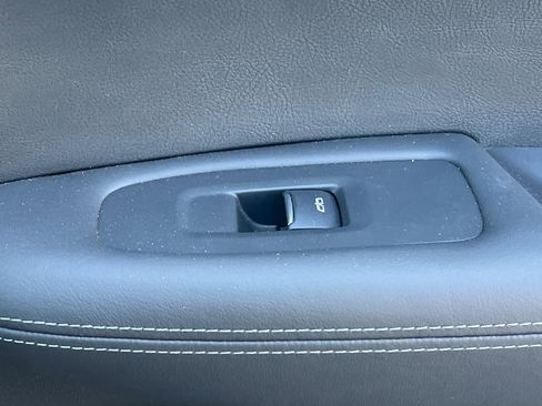 Certified 2024 Cadillac XT6 Sport w/ Platinum Package image 21