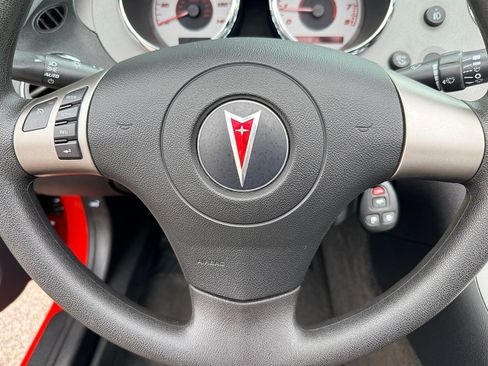 Used 2008 Pontiac Solstice Convertible w/ Preferred Package RWD image 55