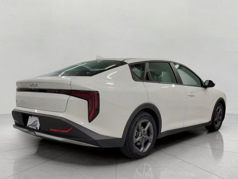 Used 2025 Kia K4 FWD image 46