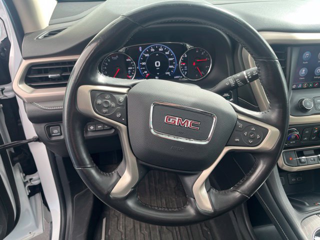 Used 2022 GMC Acadia Denali w/ Denali Ultimate Package AWD/4WD image 9