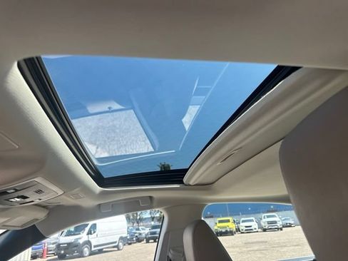 Used 2019 Lexus ES 300h w/ Accessory Package 2 FWD image 38