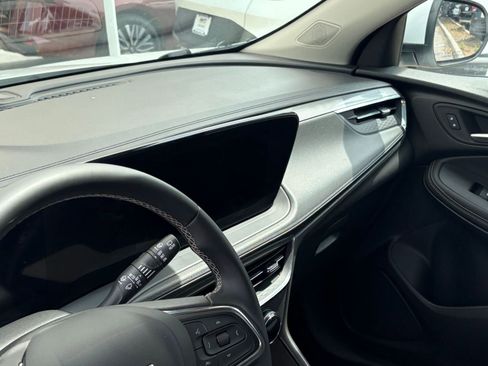 Used 2025 Buick Encore GX Preferred FWD image 34
