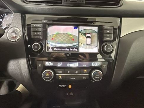 Used 2020 Nissan Rogue Sport SV w/ Technology Package AWD/4WD image 23