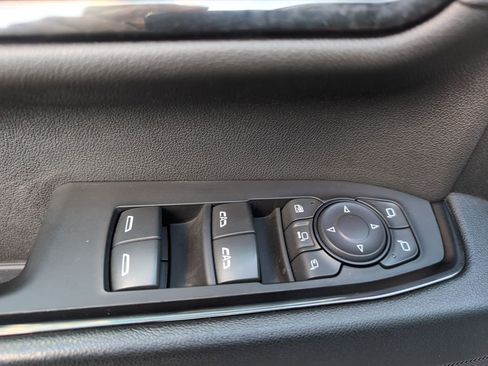 Used 2024 GMC Sierra 2500 AT4 w/ AT4 Premium Plus Package image 18