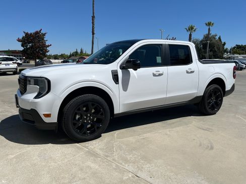 New 2025 Ford Maverick Lariat w/ Black Appearance Package AWD/4WD image 1