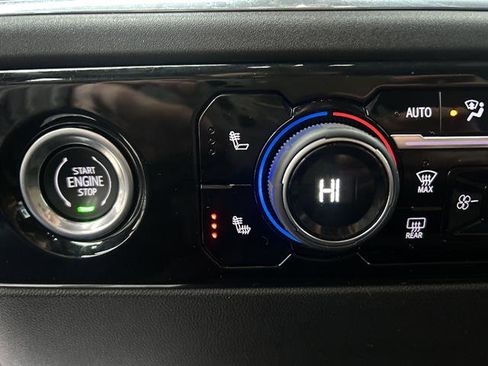 Certified 2024 Chevrolet Silverado 1500 LT image 23