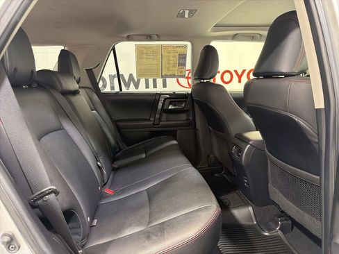Used 2019 Toyota 4Runner TRD Off-Road Premium AWD/4WD image 15