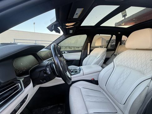Used 2020 BMW X5 xDrive50i w/ Executive Package AWD/4WD image 24