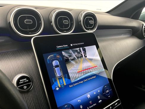 Certified 2025 Mercedes-Benz GLC 300 image 29