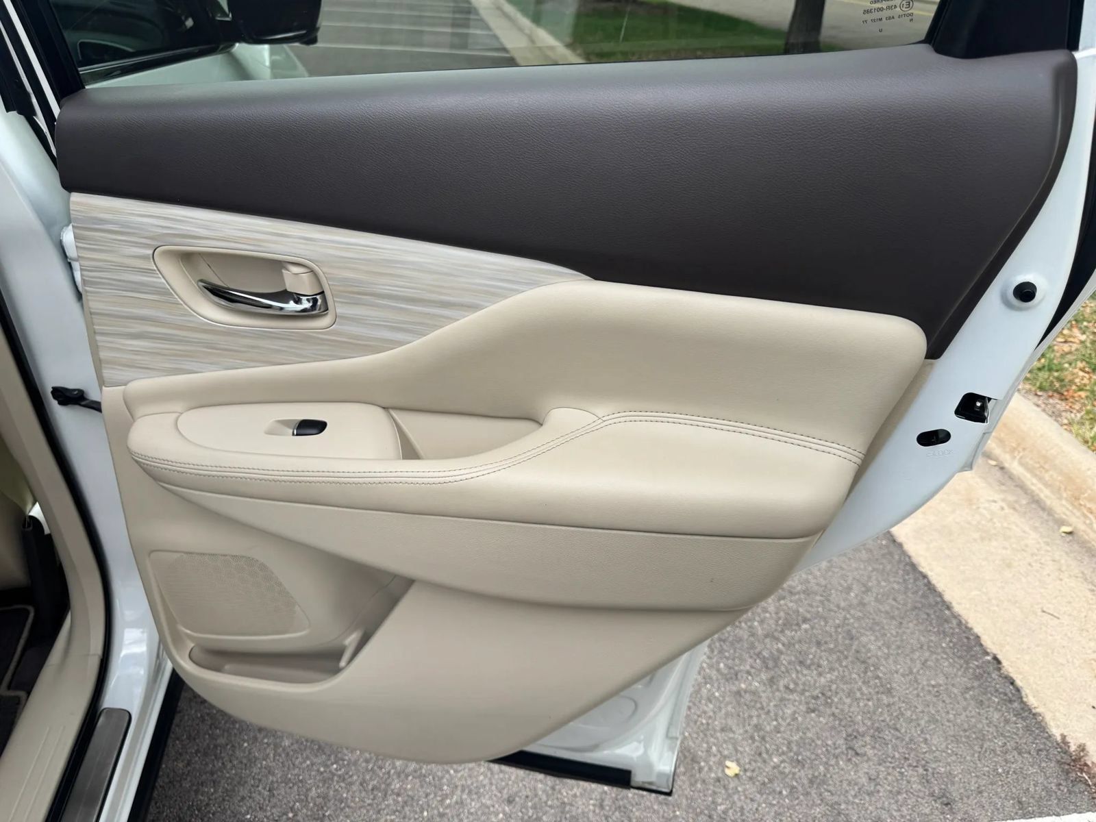 Used 2016 Nissan Murano Platinum AWD/4WD image 14