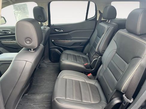 Used 2023 GMC Acadia Denali image 13