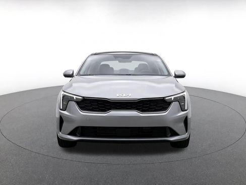 Used 2025 Kia K4 FWD image 2