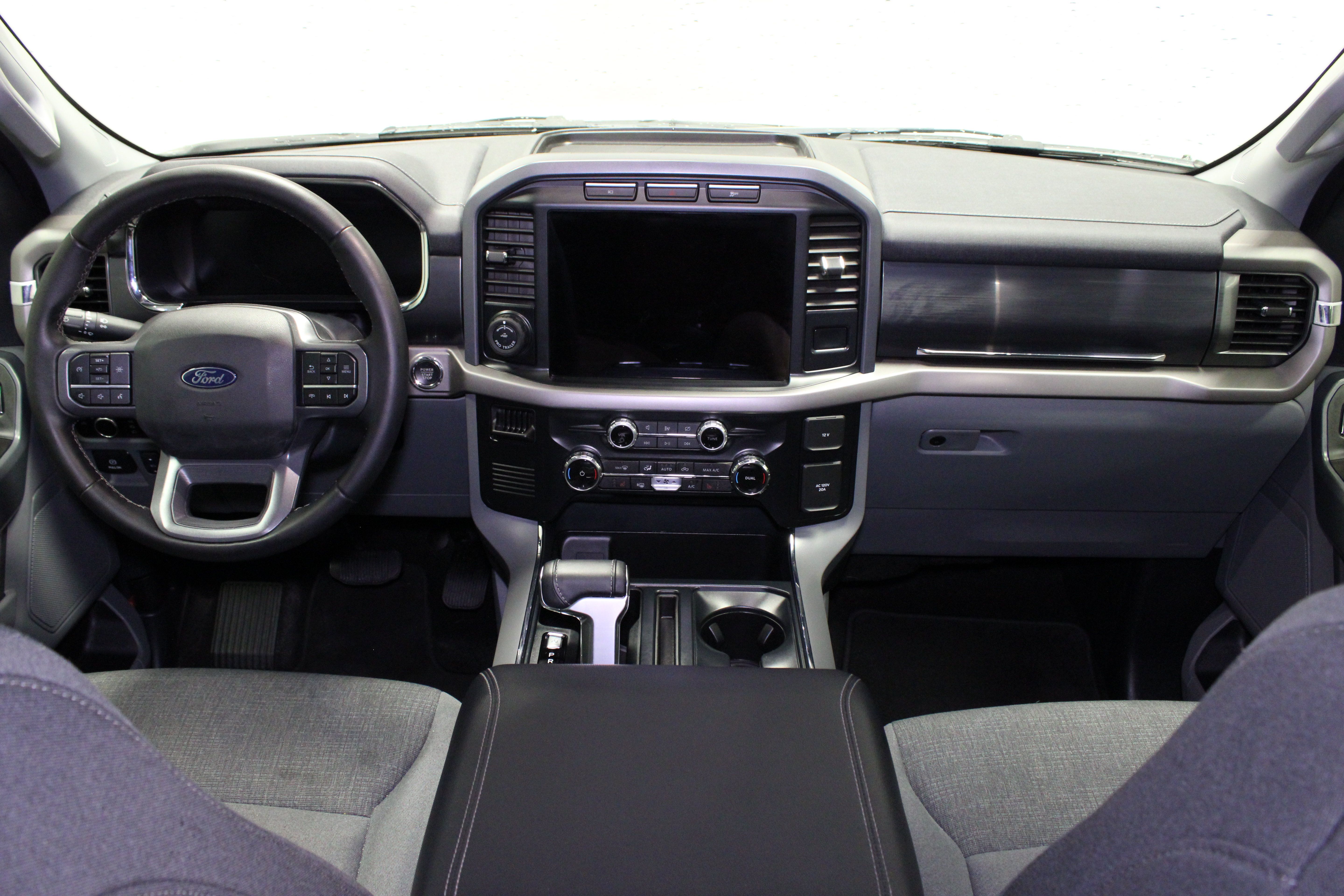 Used 2024 Ford F150 Lightning XLT AWD/4WD image 21