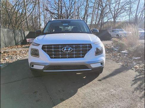 New 2026 Hyundai Venue SEL image 15