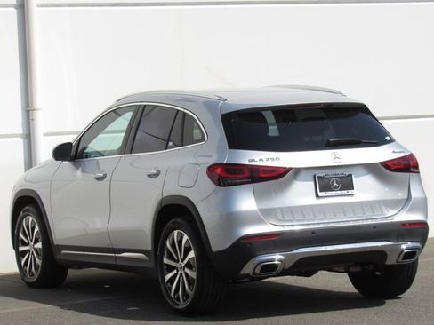 Used 2021 Mercedes-Benz GLA 250 4MATIC image 5