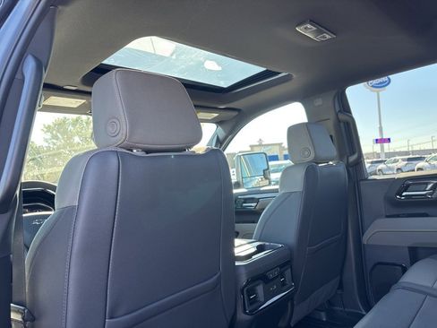 New 2025 Chevrolet Silverado 2500 ZR2 w/ Technology Package image 38