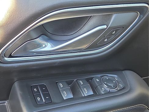 Certified 2023 Chevrolet Suburban Premier image 14