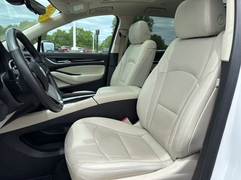 Used 2024 Buick Enclave Essence w/ Experience Buick Package AWD/4WD image 20