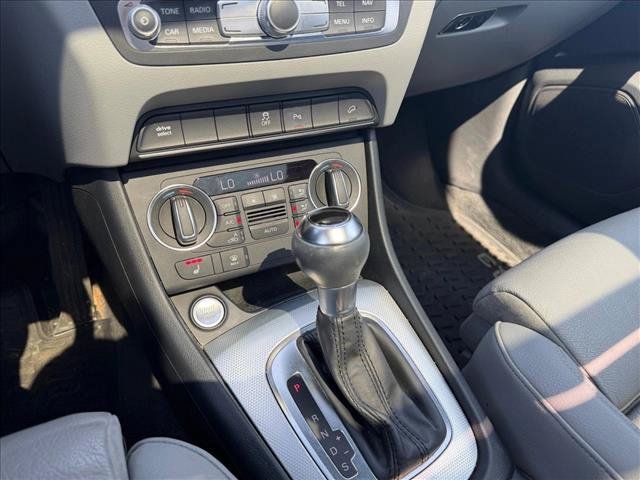 Used 2018 Audi Q3 2.0T Premium Plus w/ Premium Plus Package AWD/4WD image 12
