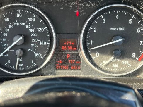 Used 2011 BMW 335i Convertible RWD image 15