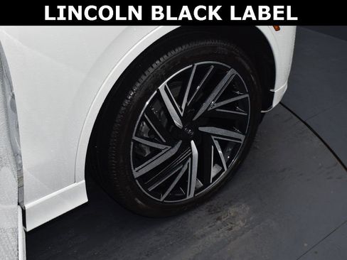 New 2026 Lincoln Aviator Black Label w/ Dynamic Handling Package image 18