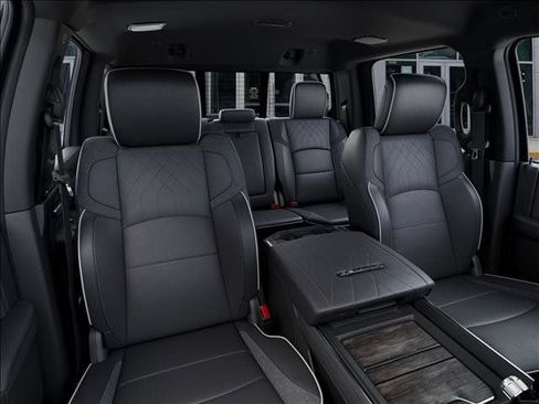 New 2026 RAM 2500 Limited AWD/4WD image 16
