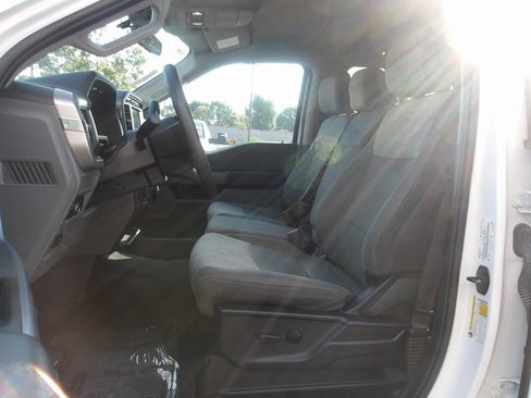 Used 2023 Ford F150 XLT image 12