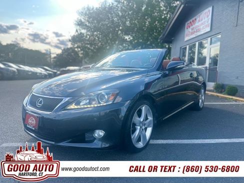 Used 2011 Lexus IS 250C image 2