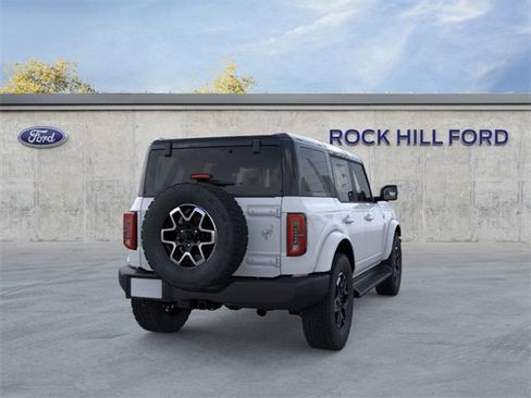 New 2025 Ford Bronco Outer Banks image 9