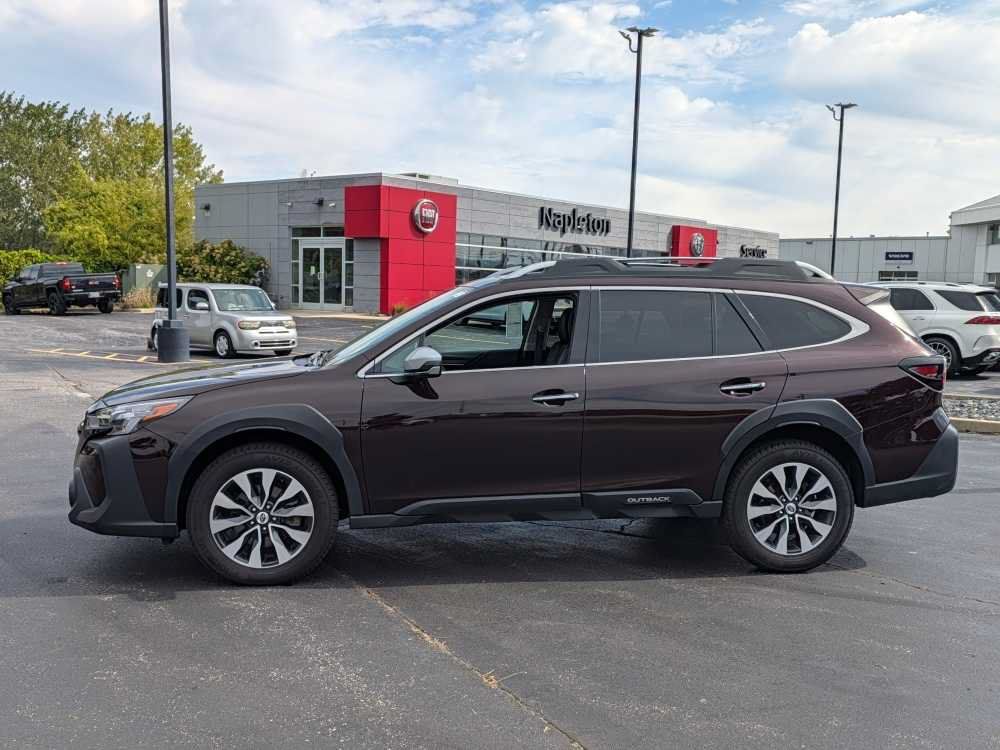 Used 2023 Subaru Outback Touring XT AWD/4WD image 4