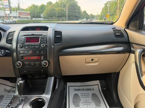Used 2011 Kia Sorento EX w/ Premium Pkg AWD/4WD image 24