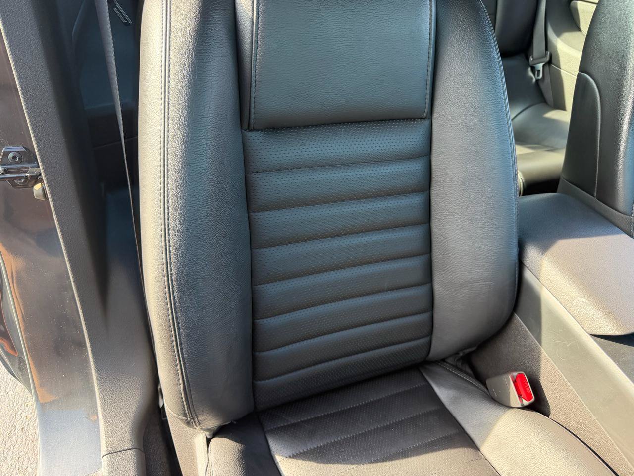 Used 2007 Ford Mustang GT RWD image 35