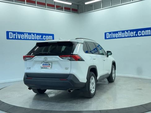 Used 2020 Toyota RAV4 XLE w/ Convenience Package image 2