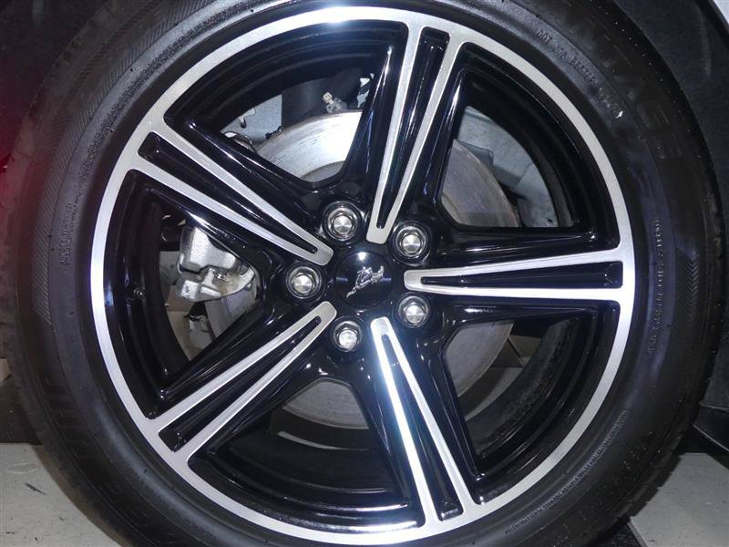 Used 2025 Ford Mustang Premium RWD image 33