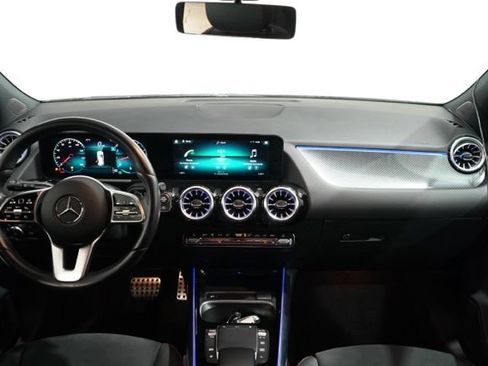 Used 2022 Mercedes-Benz GLA 250 4MATIC image 13