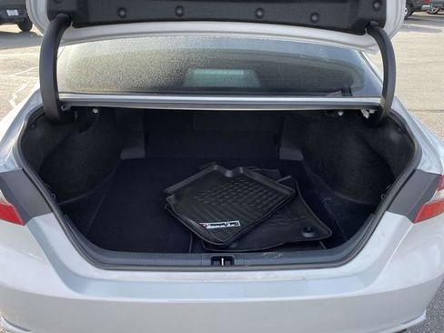 Used 2023 Toyota Camry SE image 13