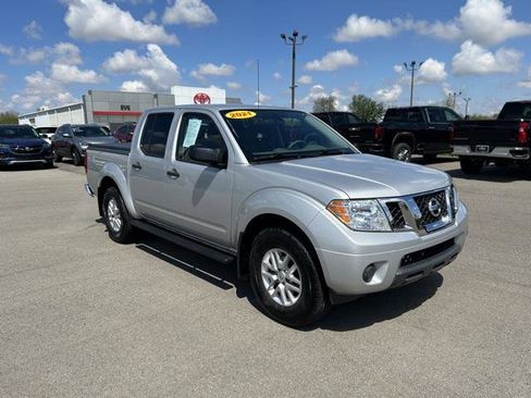 Used 2021 Nissan Frontier SV w/ SV Utility Package image 5