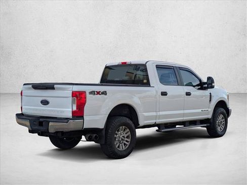 Used 2017 Ford F250 XL w/ STX Appearance Package AWD/4WD image 5