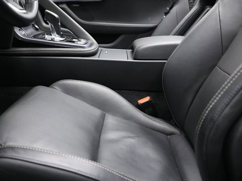 Used 2021 Jaguar F-TYPE P300 Convertible 2D image 15