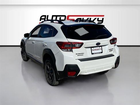 Used 2022 Subaru Crosstrek 2.5i Sport w/ Moonroof Package image 5