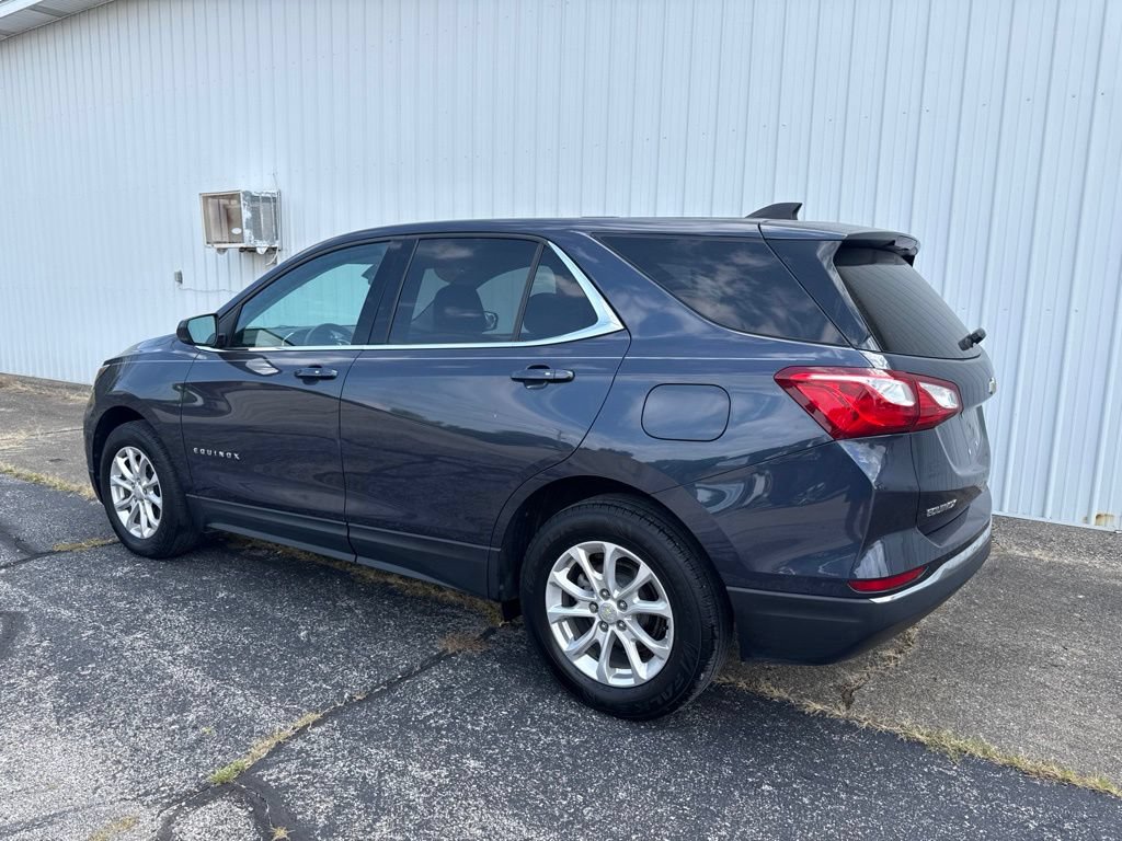 Used 2018 Chevrolet Equinox LT FWD image 2