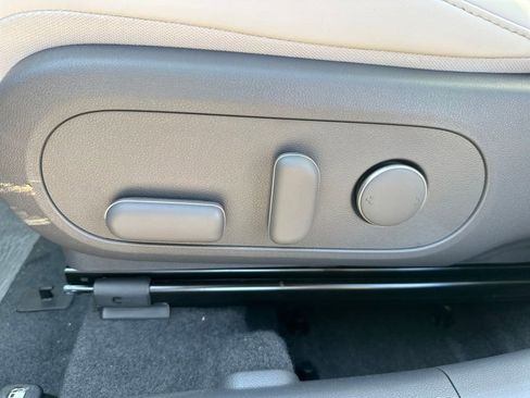 Used 2026 Hyundai Kona SEL Premium FWD image 15