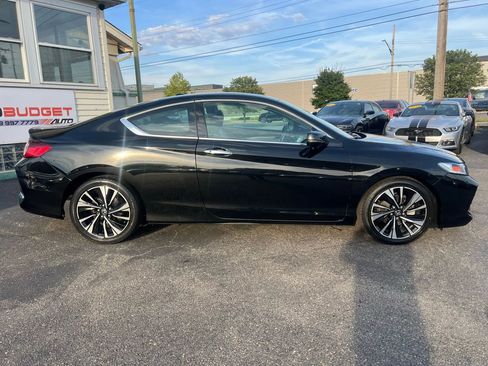 Used 2017 Honda Accord EX-L image 6