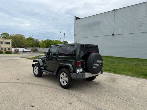 Used 2011 Jeep Wrangler Sahara AWD/4WD image 5